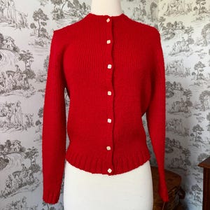 Vintage 90s Peck & Peck Red Cardigan Sweater Size S/M Knit Button Down Flower Buttons Lightweight Autumn Bold Twee Aesthetic